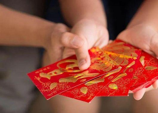 关切员工父母，为员工父母设置关切金造度